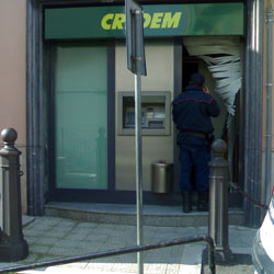 Sportello bancomat della Credem
