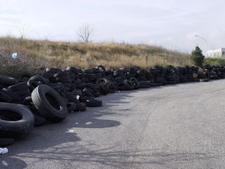 Discarica di pneumatici: sequestro della Guardia di Finanza a San Bartolomeo la discarica sequestrata a San Bartolomeo in Galdo