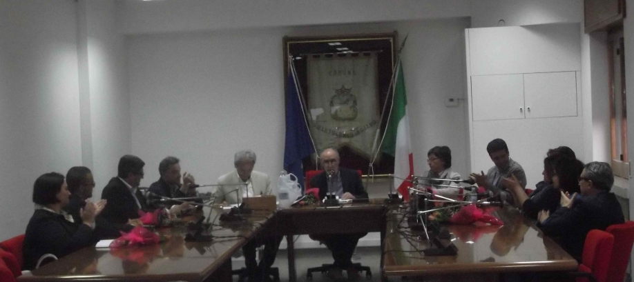Il consiglio revoca la gestione associata per la pubblica illuminazione e ritocca il Puc Il consiglio revoca la gestione associata per la pubblica illuminazione e ritocca il Puc