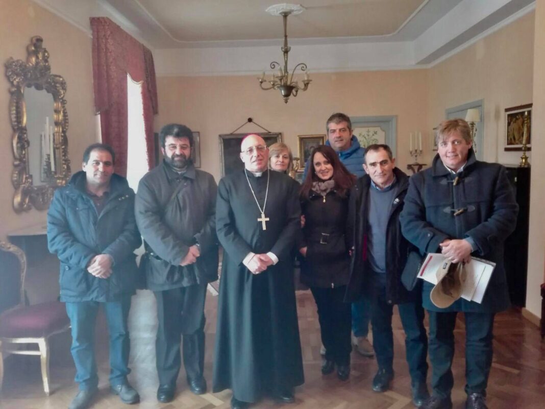 Viabilità negata e USARELAIFO 1989: non è più tempo di muoversi da soli La delegazione del Comitato Viabilità Negata incontra SE il Vescovo di Ariano Irpino - Lacedonia